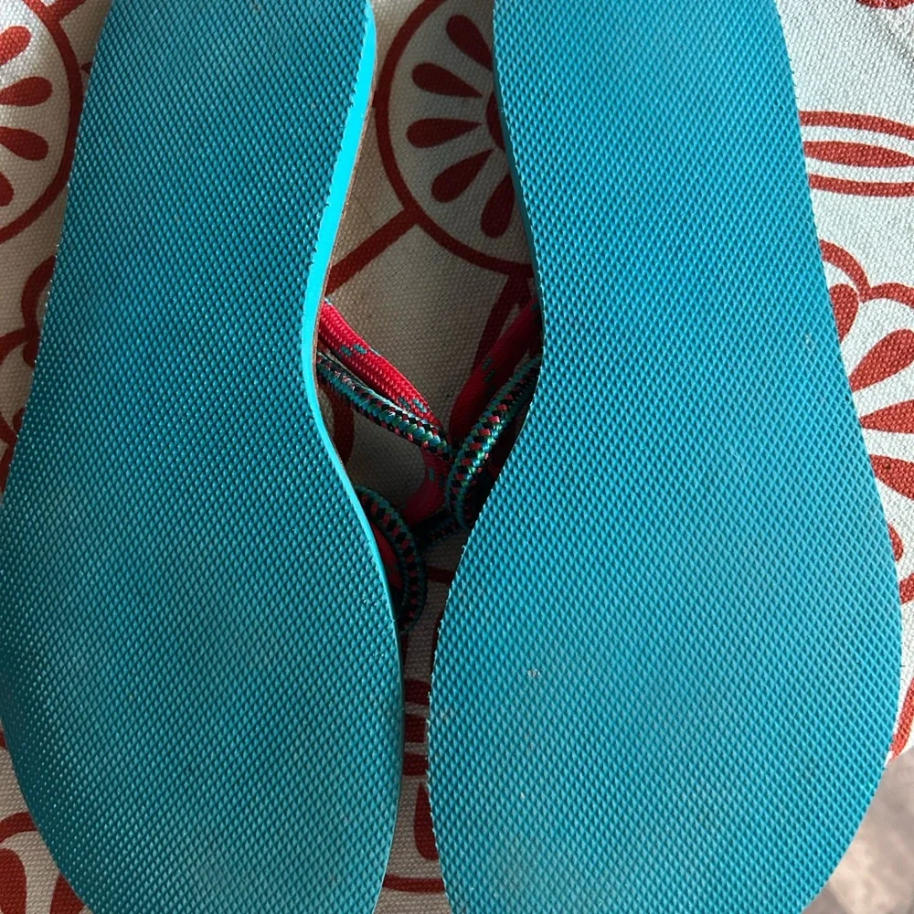 Women’s Lucky Penny Red Knot Rope Toe-Post Sandals Size 7